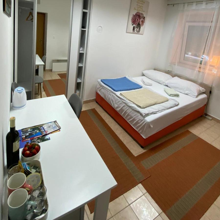 Capital Apartments - City Centre Μόσταρ Εξωτερικό φωτογραφία